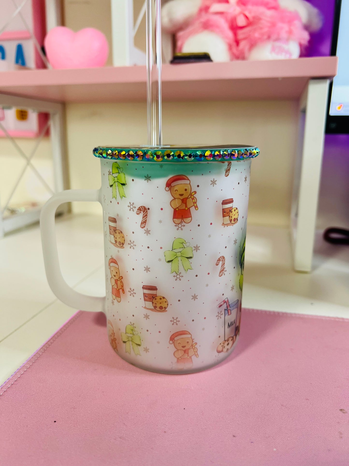 Christmas grinch glass cup!!